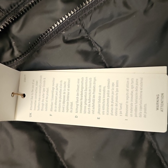 Adidas [XL] ESSENTIALS LIGHT DOWN JACKET - Picture 4 of 8